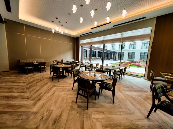 Обеденный зал в санатории «Источник» в г. Кисловодске - фотография