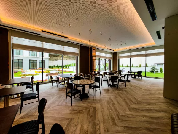 Обеденный зал в санатории «Источник» в г. Кисловодске - фотография