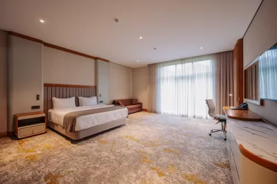 Номер «Делюкс» в санатории Источник в городе Кисловодск - фотография