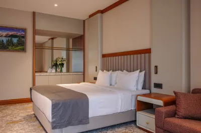 Номер «Делюкс» в санатории Источник в городе Кисловодск - фотография