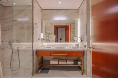 Номер «Делюкс Элегант DBL» в санатории Источник в городе Кисловодск - фотография