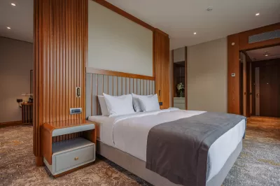 Номер «Делюкс Премьер» в санатории Источник в городе Кисловодск - фотография