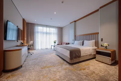 Номер «Люкс» в санатории Источник в городе Кисловодск - фотография