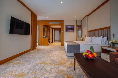 Номер «Сюит Модерн» в санатории Источник в городе Кисловодск - фотография