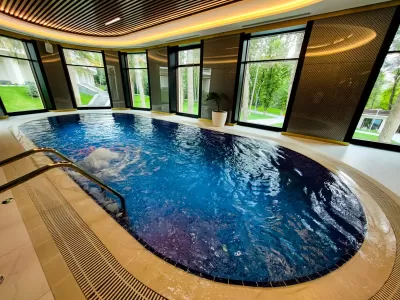 Бассейн в санатории «Источник» в г. Кисловодске - фотография