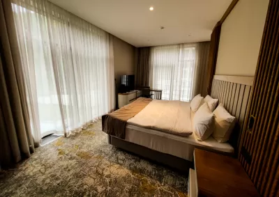 Номер «Делюкс Премьер» в санатории «Источник» в г. Кисловодске - фотография